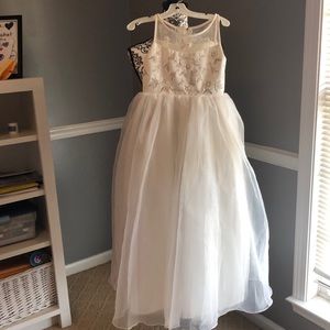 Girls Ivory Formal Dress
